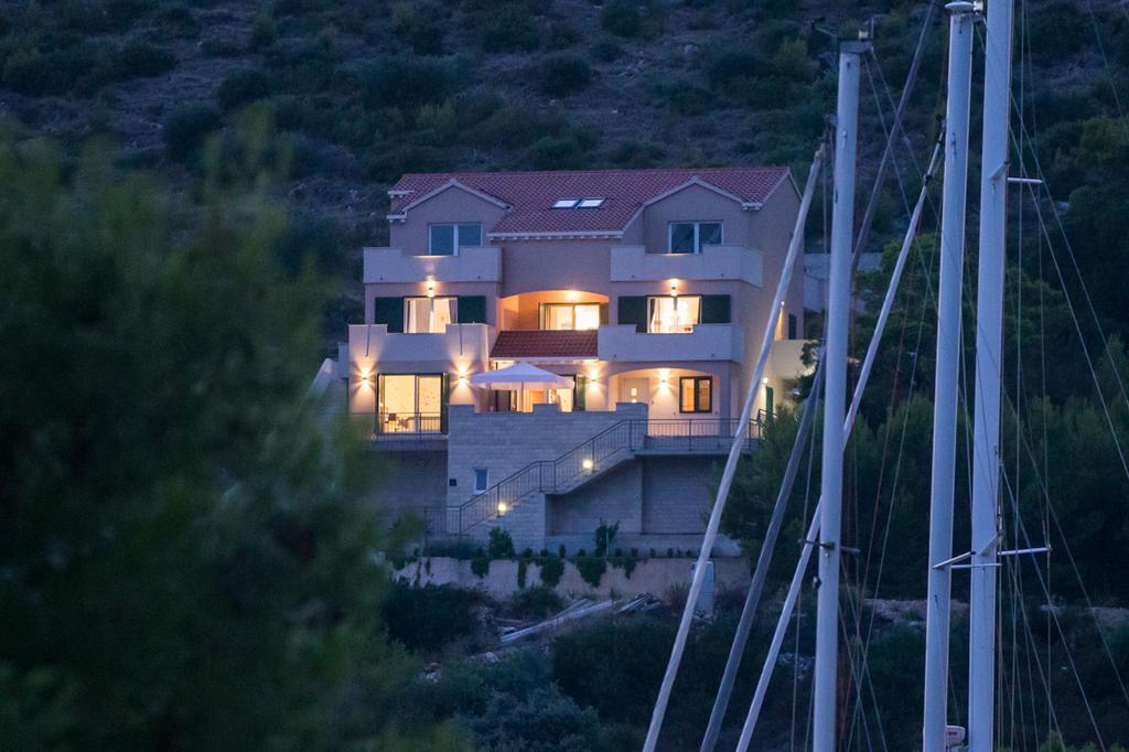 Apartments Ladesta Lastovo Exterior foto
