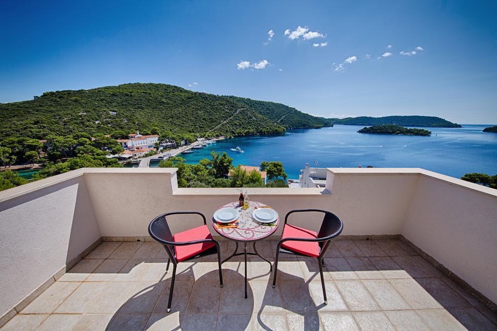 Apartments Ladesta Lastovo Quarto foto