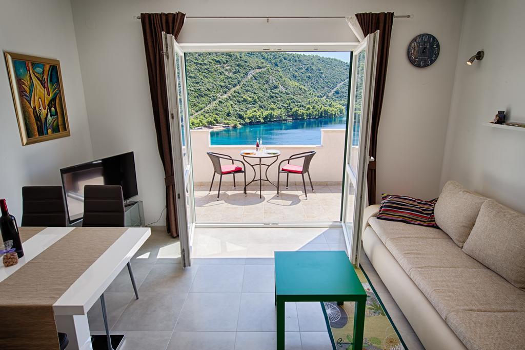 Apartments Ladesta Lastovo Quarto foto